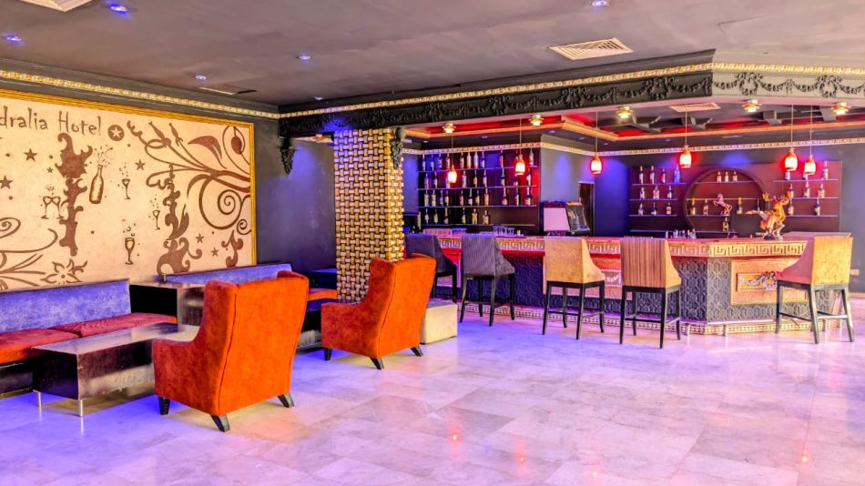 Lounge bar